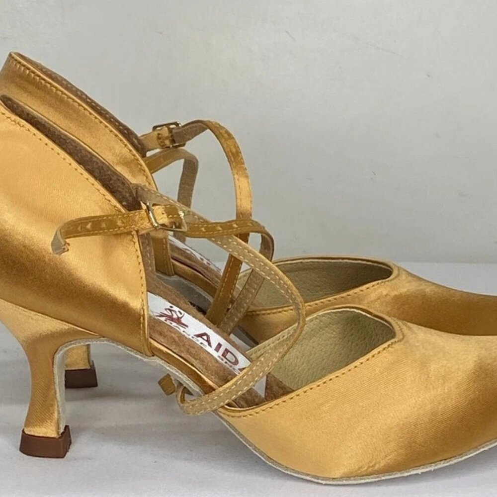 Aida Women’s Eva 030E Dance Shoes Size 25E Buckle Mid Heel Performance Comfort